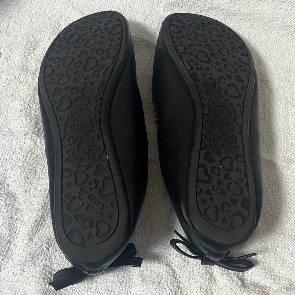Wonder Nation girls Black Ballet Flats in size 4